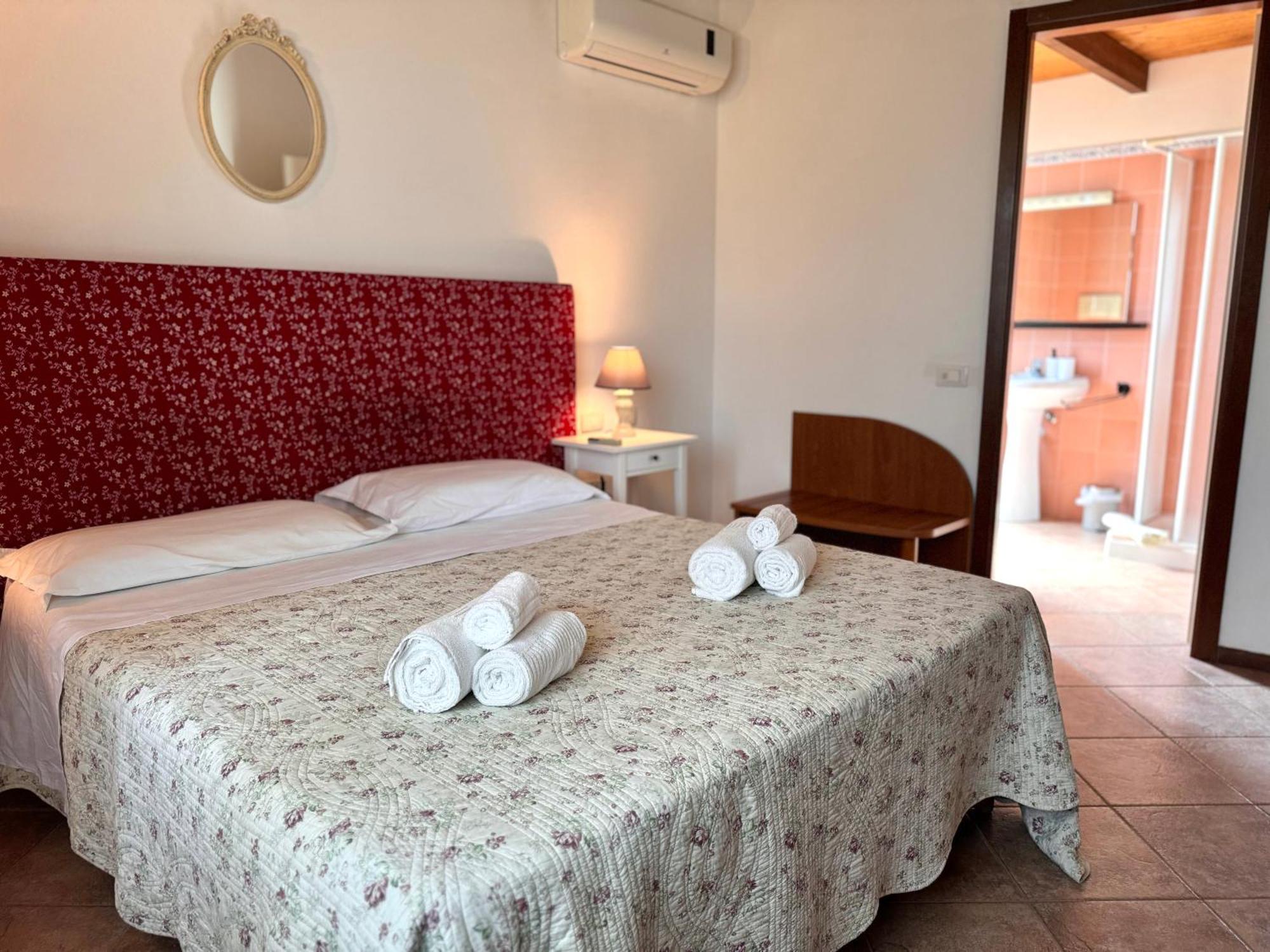 L'Orto Villa San Vero Milis Phòng bức ảnh